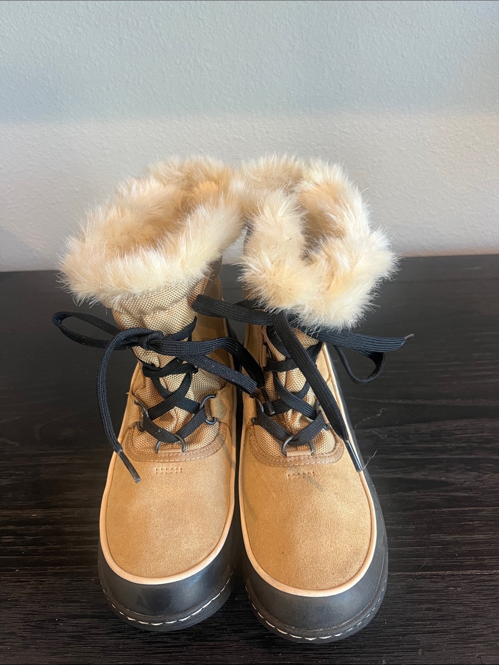 Sorel Tan Faux-Fur Lace-Up Winter Boots with Black Sole